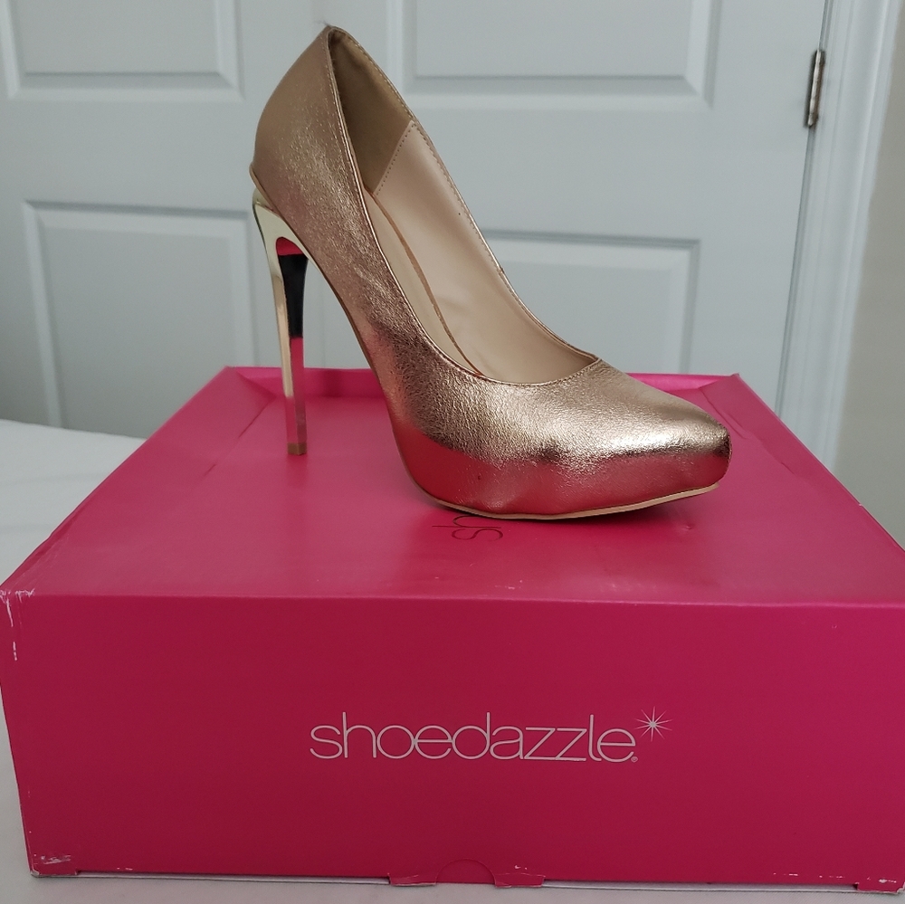 Shoes - Picture 6 of 8